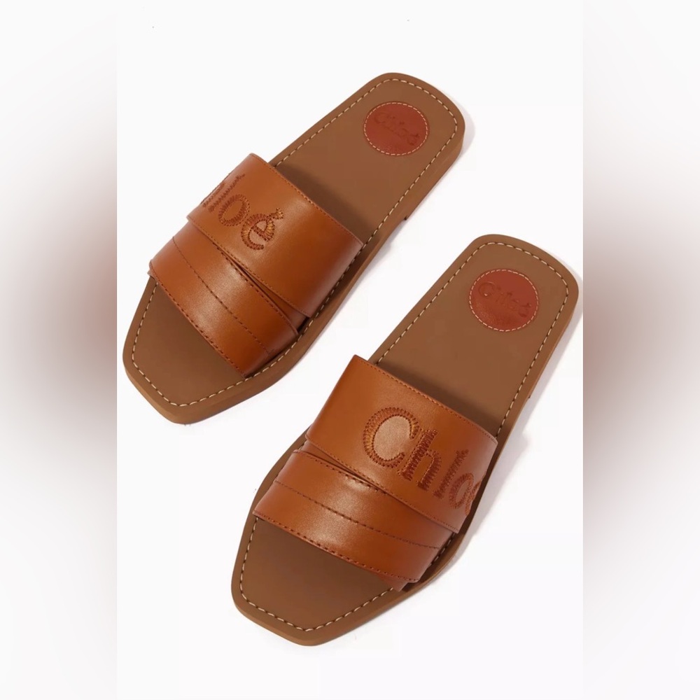 CHLOÉ Woody Logo Slide Sandals in Calfskin - Women